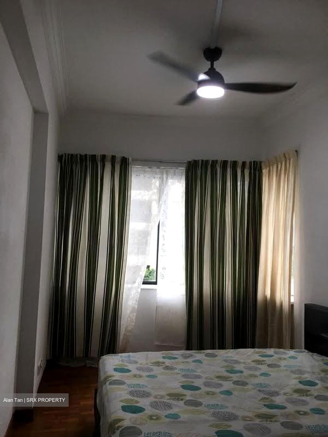 Simsville (D14), Condominium #628435311